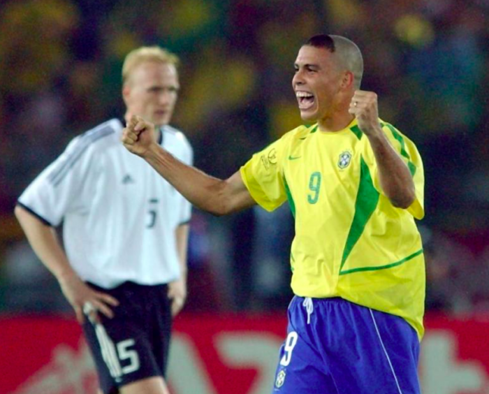 Pirmo reizi Āzijā risinās Pasaules kauss futbolā, kurā uzvar leģendārais Ronaldo ar Brazīliju!